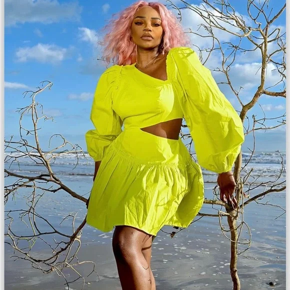 AMAZON THE DROP: Juliette Foxx - Long Sleeve Cut-out Dress - Picture 1 of 5